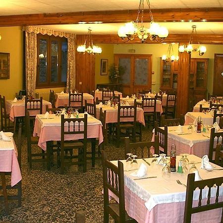 Fonda Agusti Otel Esterri d'Àneu Dış mekan fotoğraf