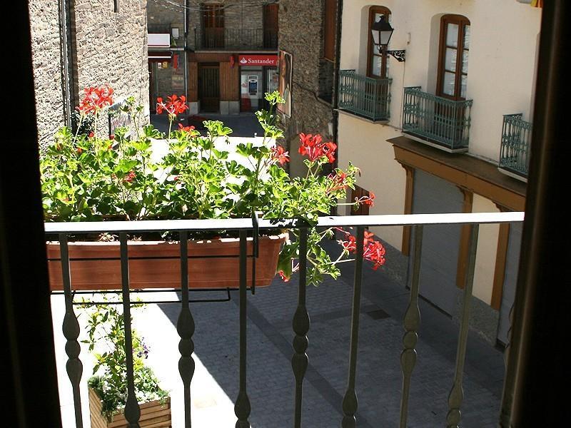 Fonda Agusti Otel Esterri d'Àneu Oda fotoğraf